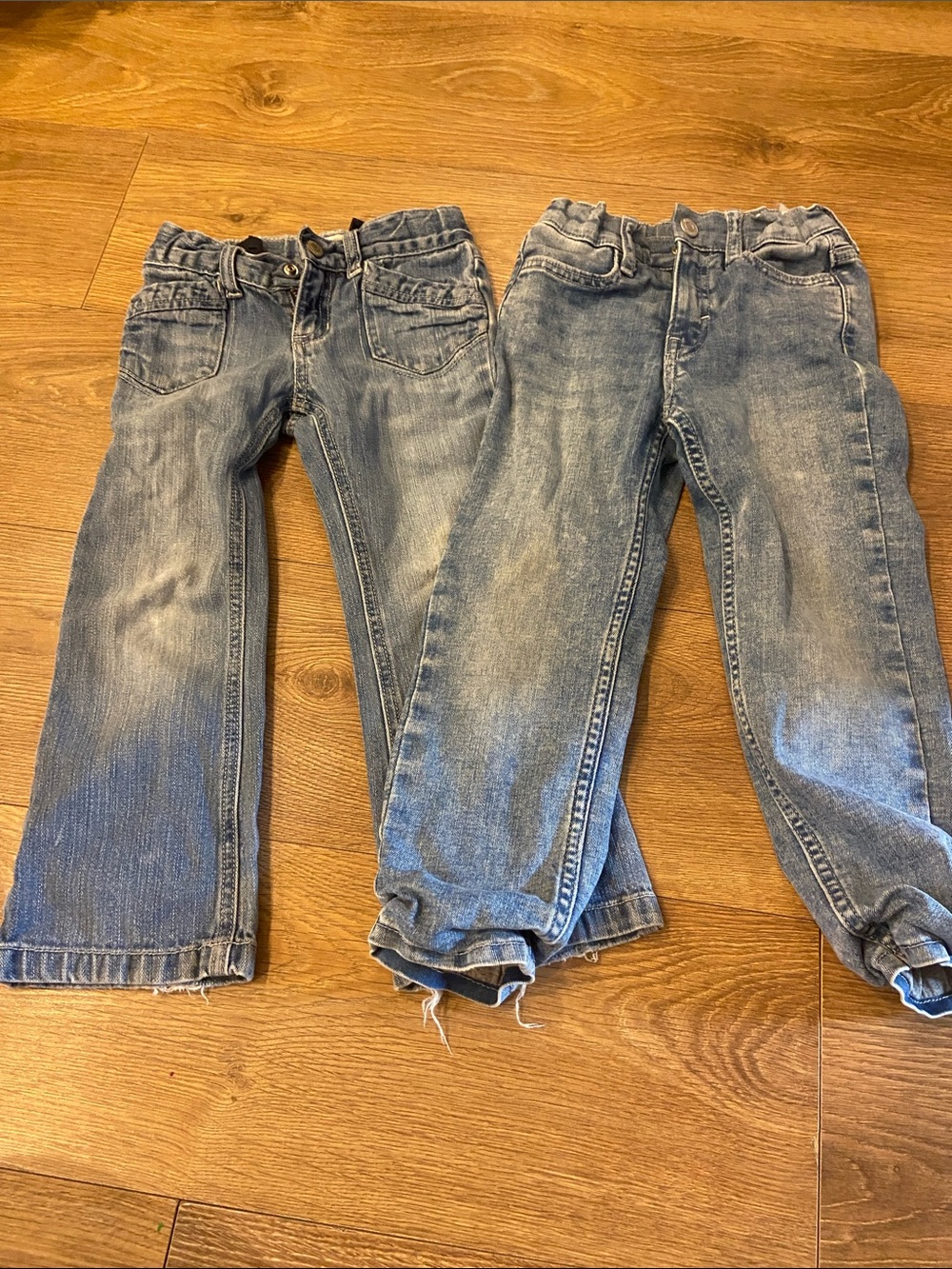 Bundle H&M and Old Navy 4t blue jeans